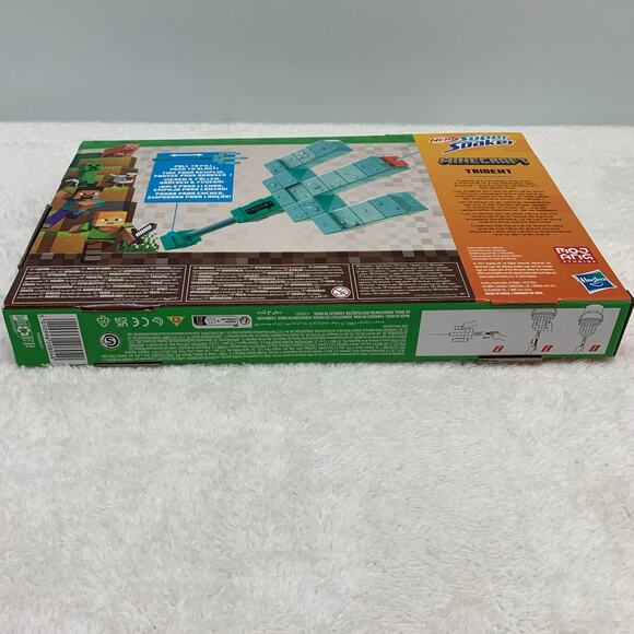 Nerf Minecraft Super Soaker Trident and Glow Squid Water Blaster New - Picture 7 of 10